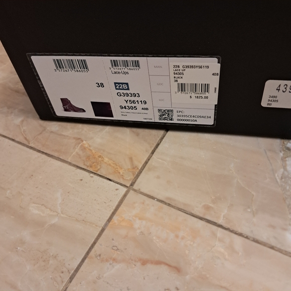 Chanel Boots Women's 38 8 Interlocking CC Logo Combat Boots Calfskin Leather - Picture 12 of 12